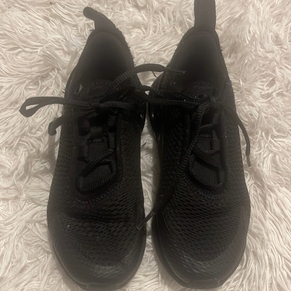 Nike 270